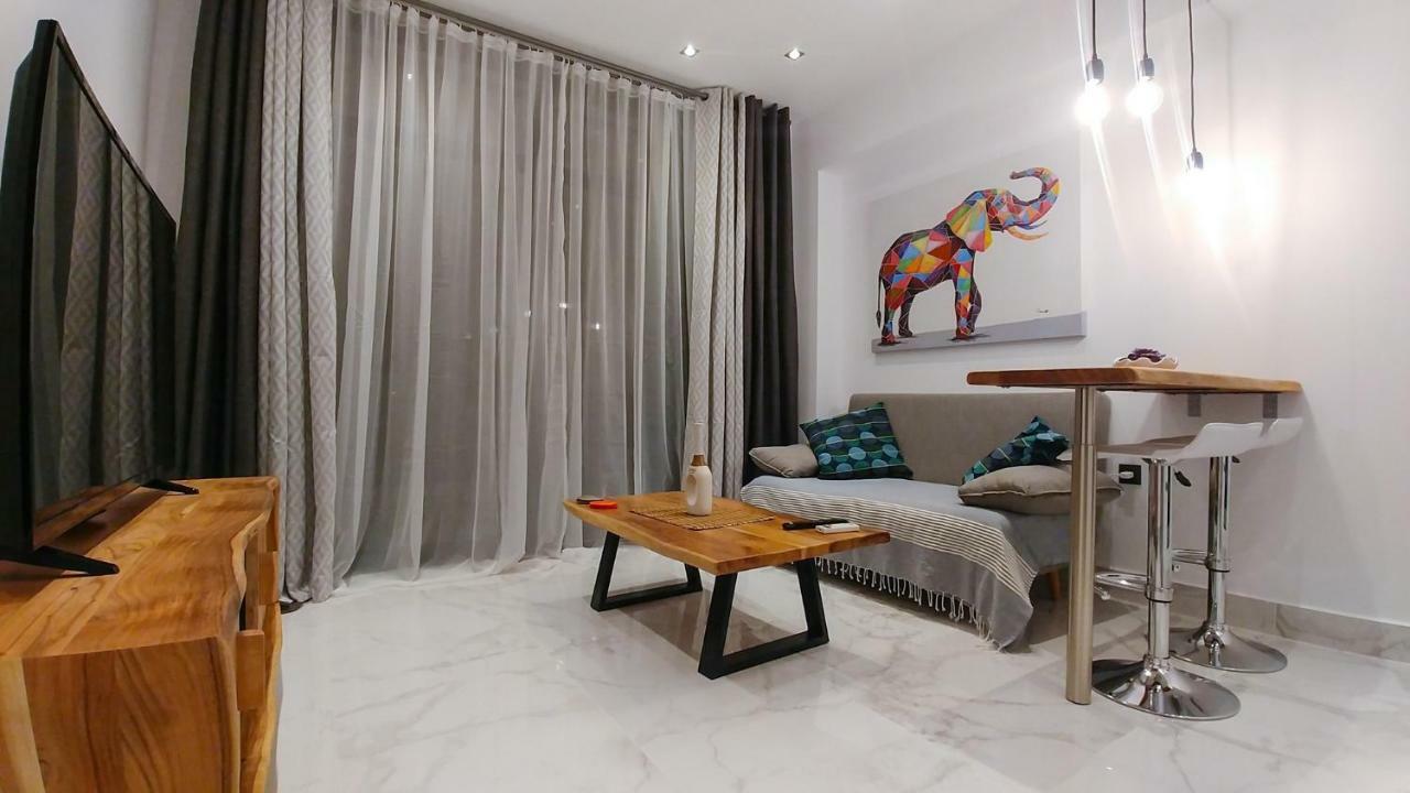 Opensky Lux Apartment Kallithea  Exterior photo